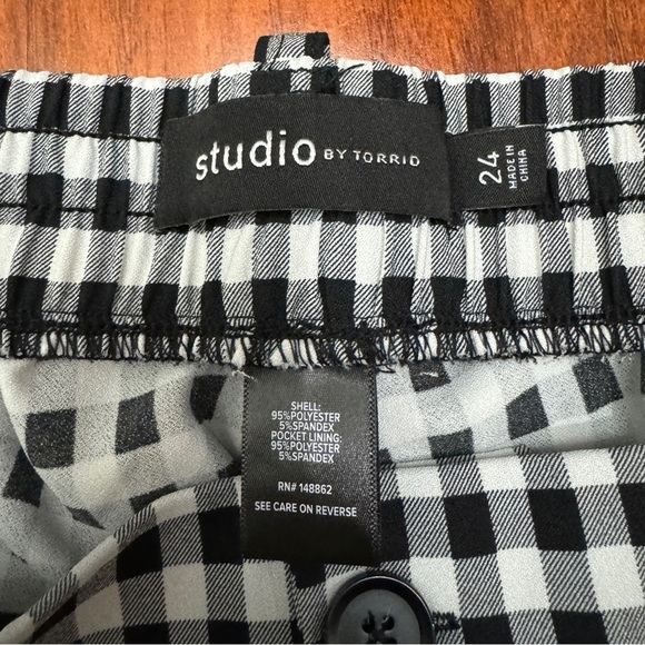 Studio By Torrid Bomb Shell Skinny Pants Vintage Size 24 - Picture 6 of 10